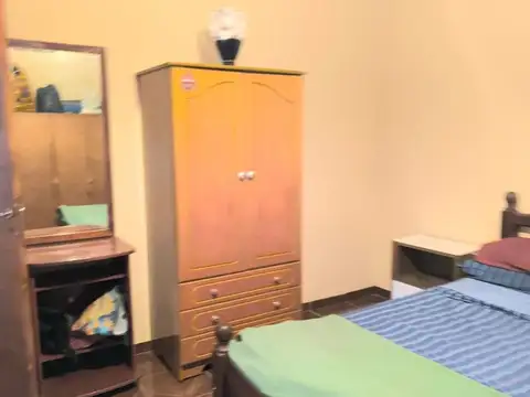 VENTA BARRIO BELGRANO COCHABAMBA 6800 ESQUINA TRES DORMITORIOS PATIO PARRILLERO