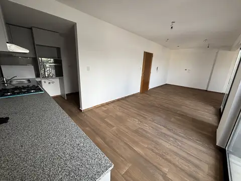 Departamento 2 Amb. en venta en Mataderos. SUPER AMPLIO