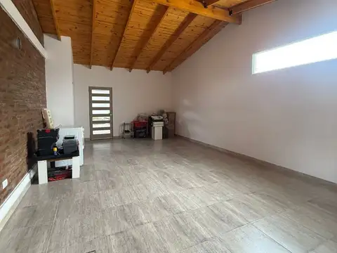 Casa 3 ambientes con 2 baños