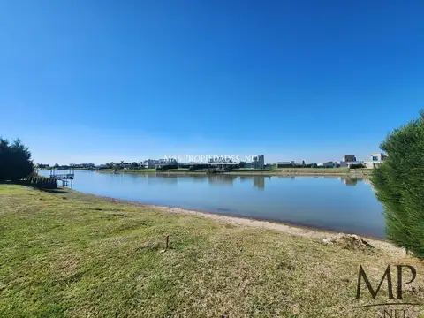 Terreno en Venta de 742,0 m2