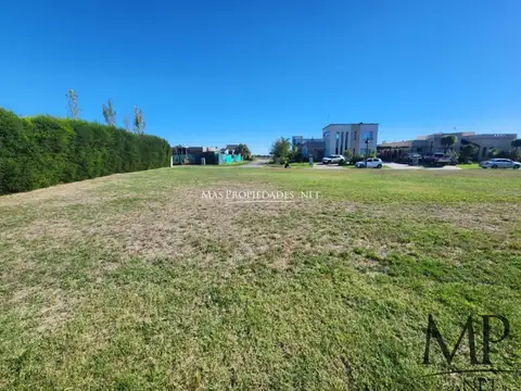 Terreno en Venta 18  mts Fondo