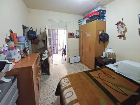 Venta Casa Multifamiliar 2 Unidades, 6 Ambientes con Patio