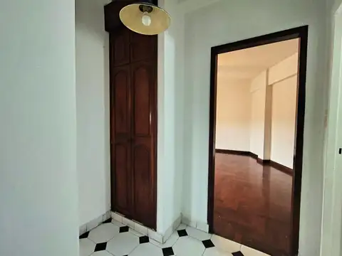 Departamento en Alquiler en Castelar Norte, $ 750.000