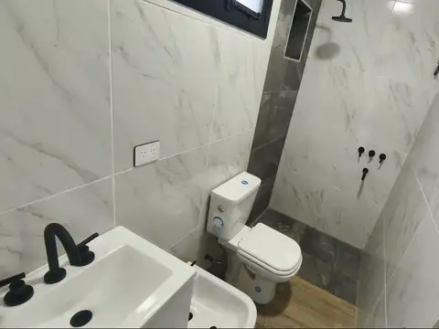 Casa 3 ambientes con 2 baños