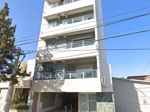 MONOAMBIENTE VENTA CON COCHERA EN ZONA MACROCENTRO