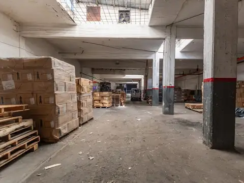 Venta Galpón + PH + Local  en Villa Soldati
