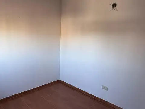 Depto Tipo Casa en Venta en Centro (Moreno), USD 50.000