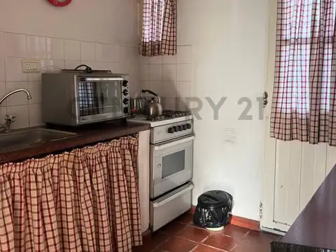 Casa 3 ambientes con 1 baño