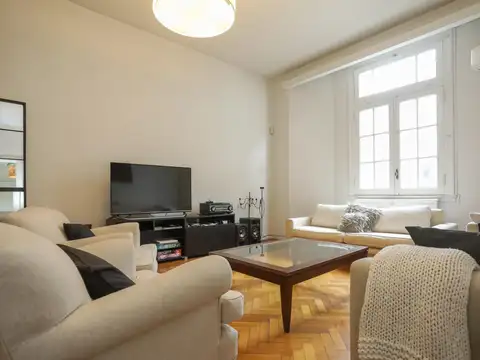 Increible Piso Frances en Recoleta totalmente reciclado