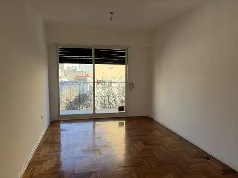 Espinosa 1800, Piso 4to