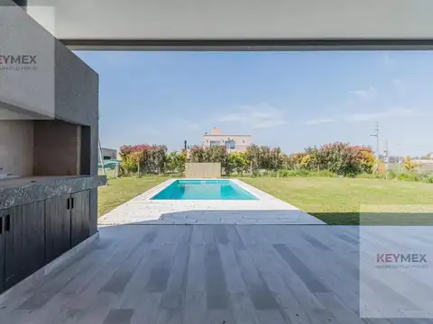 Casa en venta Countries/B.Cerrado (San Vicente) santo domingo 4 dormitorios galería pileta parrilla