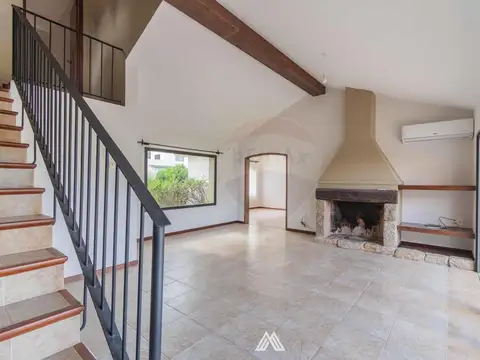 Casa en Alquiler de 3 dormitorios
