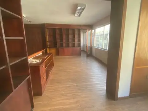 Oficina en Venta en Ciudad Vieja, USD 62.000