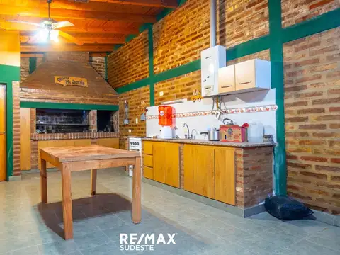 VENTA CASA MAS DEPARTAMENTO Y QUINCHO