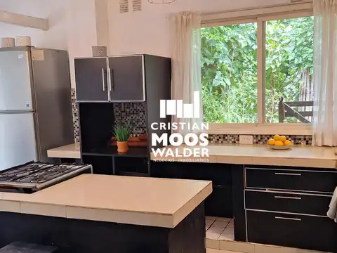 Casa 5 ambientes con 2 baños