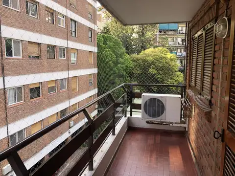 Departamento en Alquiler en Acassuso Vias  /  Santa Fe, Acassuso