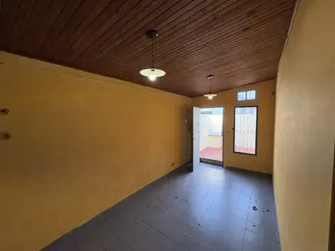 Depto Tipo Casa en Venta en Moron, USD 25.900