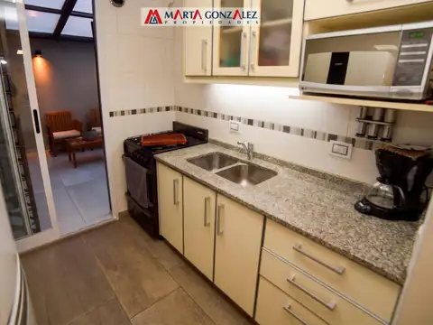 Depto Tipo Casa 3 ambientes con 2 baños