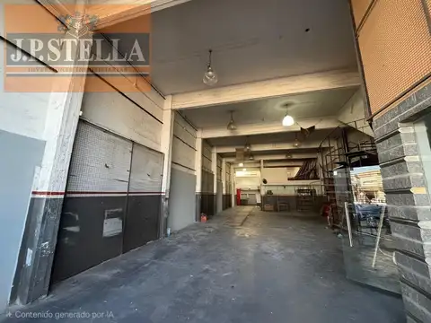 Local Comercial 383 m² s/ Avenida (Baños - Vestuarios - Oficinas) - Ramos Mejia