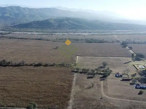 Terreno en Venta 121  mts Fondo