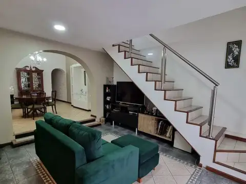 Casa en Venta de 5 dormitorios