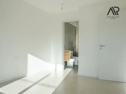 Casa en venta c/ cochera en Punta Negra