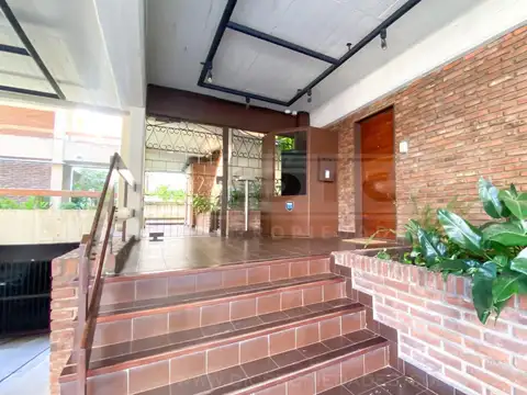 Cochera Venta - Olivos-Vias/Maipu