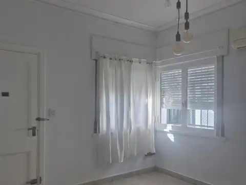 Avenida Presidente Peron 160