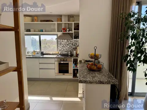 Excelente Departamento en Condominio Civis