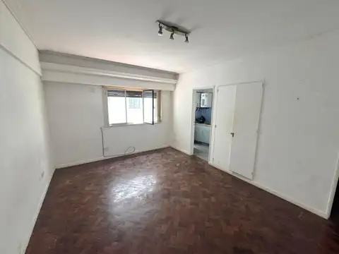 VENTA OPORTUNIDAD MONOAMBIENTE RECOLETA LUMINOSO