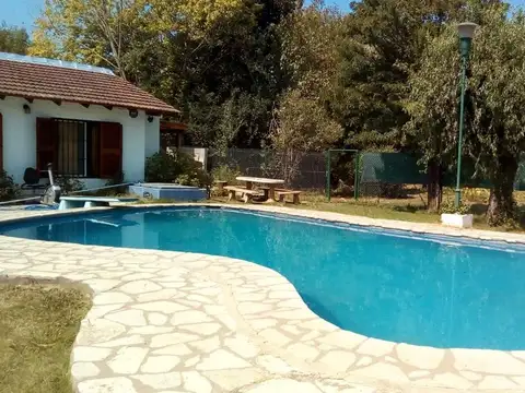 Los Robles 1100