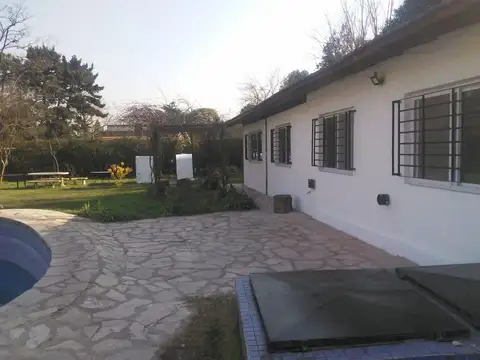 Venta lote quinta con 2 Casas  en El Trébol Ezeiza