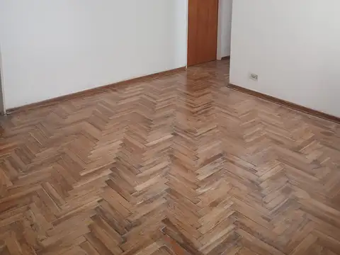 Departamento en Alquiler en Floresta, $ 550.000