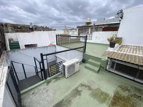 Depto Tipo Casa 2 ambientes con 1 baño