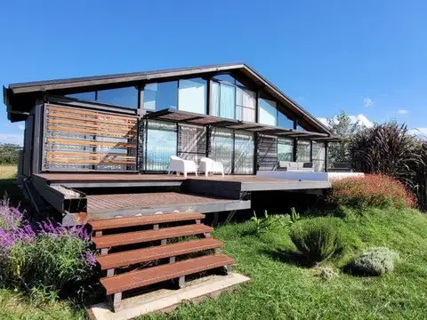 VENTA CASA EXCLUSIVIA EQUIPADA EN PUNTO CLARO