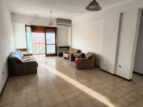 Belgrano 175 , Piso 6