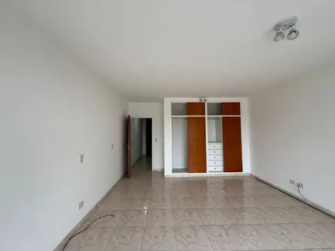 Departamento en Alquiler en Almagro, $ 690.000