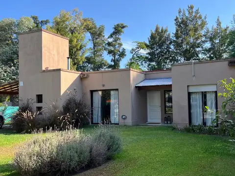 Casa en venta en Barrio Praderas de San Ignacio