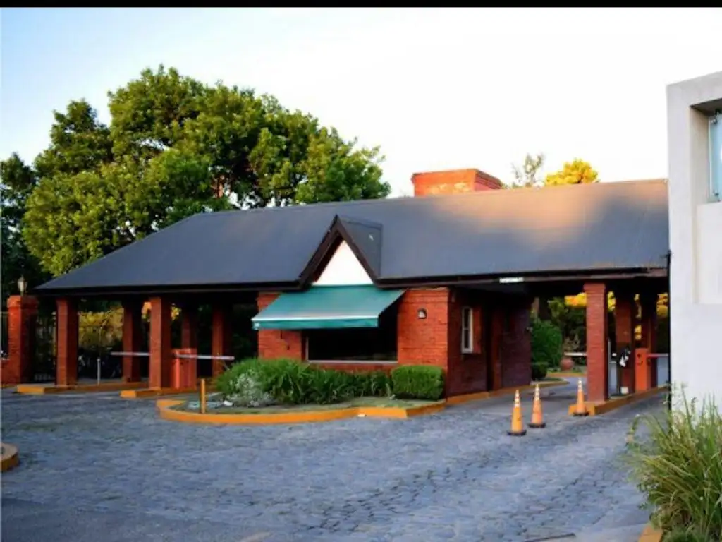 Casa en Campos De Echeverria