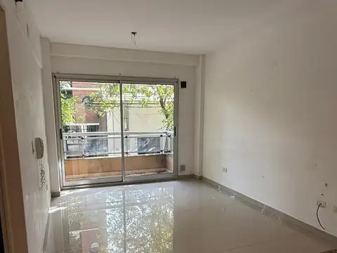 Departamento en Alquiler en Flores, $ 680.000