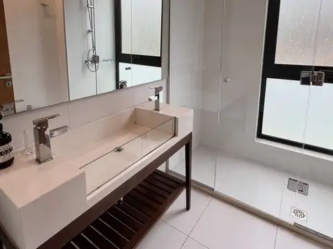 Departamento en Alquiler con 1 cocheras