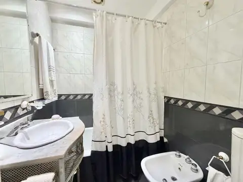 VENTA DPTO 4 AMB TERRAZA PRIV. BALCÓN -RAMOS MEJÍA