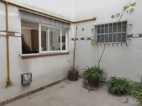 Depto Tipo Casa en Venta en Coghlan, USD 190.000