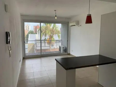 Departamento - Centro de Escobar - 2 ambientes - Edificio Lazaristas.