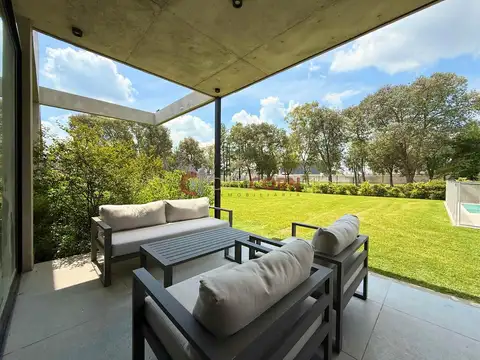 Casa 4 Amb, Club de campo Santa Irene, Comarcas de Lujan