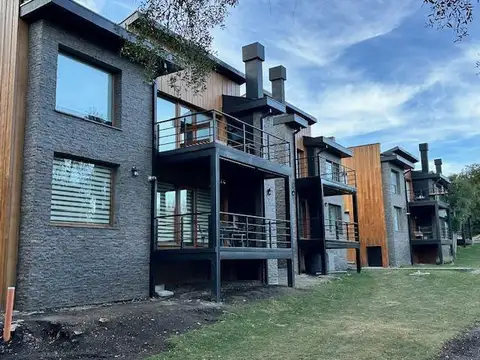 Excelente departamento tipo PH en Arelauquen, dos amplios ambientes, terraza, parrilla, a estrenar