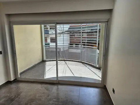 Departamento en Venta en Flores Norte, USD 260.000