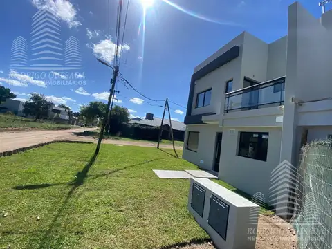 | DUPLEX A ESTRENAR DE CATEGORIA| TDS LS SERVICIOS| |BARRIO RESINDENCIAL|
