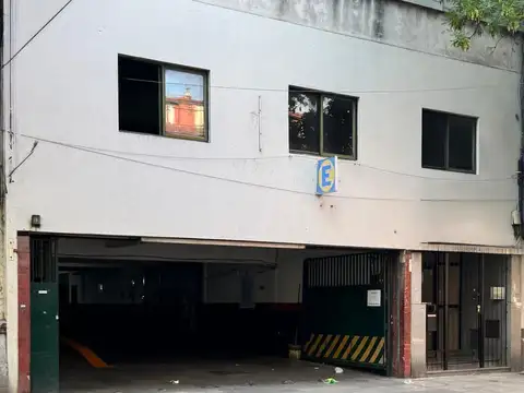 Cochera en Venta en Constitucion, CABA