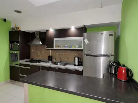 Depto Tipo Casa en Venta de 6 ambientes